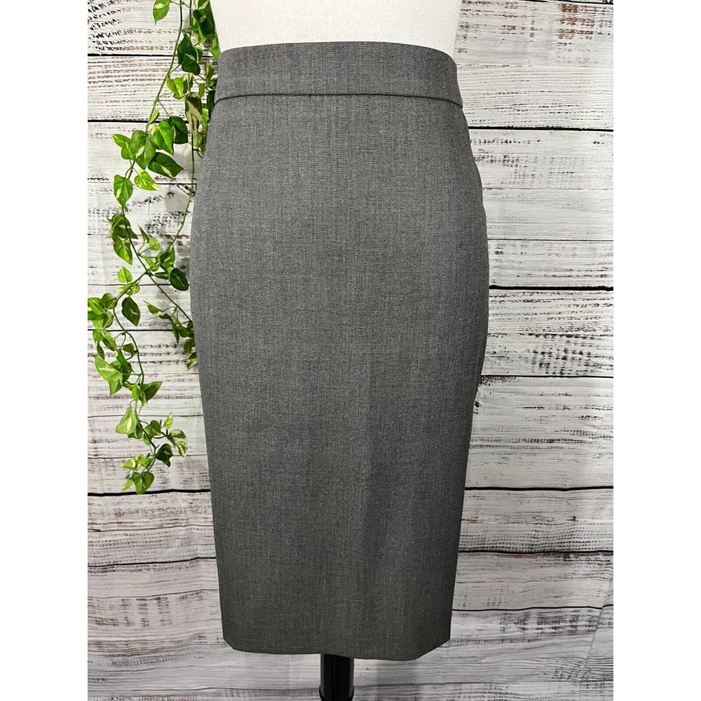 Ann Taylor Skirt size 8 Black Tweed Straigh Pencil Knee Suit Career Professional